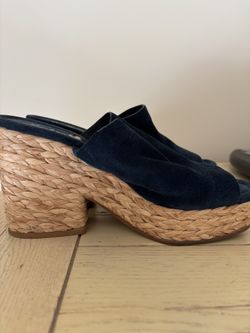 Women’s Shoes, Splendid, Navy, Size 8, in mint condition, 