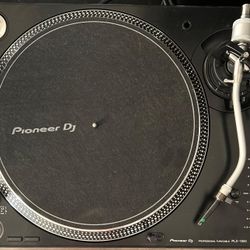 2x Pioneer DJ PLX- 1000 Professional Turtable