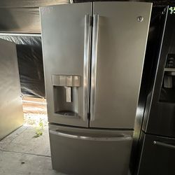 Ge Slate Fridge Everything Works Great 2 Months Warranty 📍5413 U.s 92 Plant City Fl📍