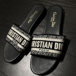 Christian Flip Flops 38 Like New