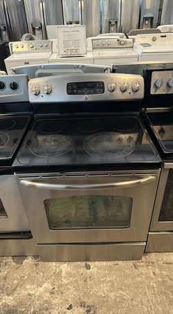 Stainless Steel Electric Range by GE