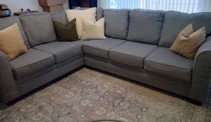 2 piece Sectional sofa (Gray)