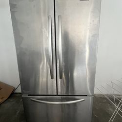 KitchenAid Stainless Steel French Door Refrigerator w/ Bottom Freezer