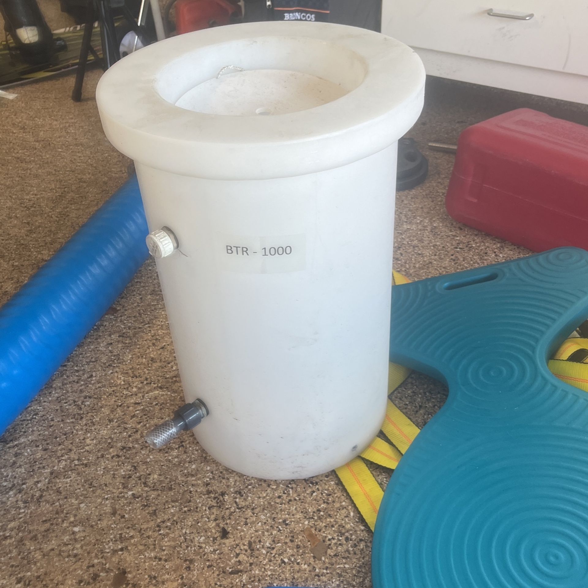 10 Gallon Bait Tank