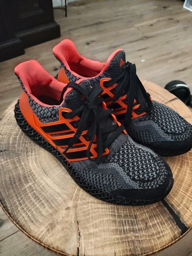 Size 7 Adidas ultra4D