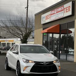 2017 TOYOTA CAMRY SE