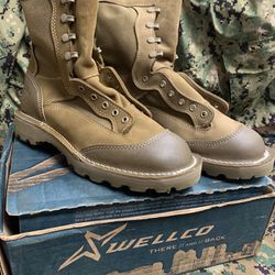 NEW Military Grade Combat Boots Steel Toe Water Proof Size 9 Wide