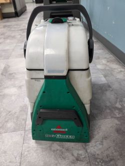 Bissell Professional Carpet extractor