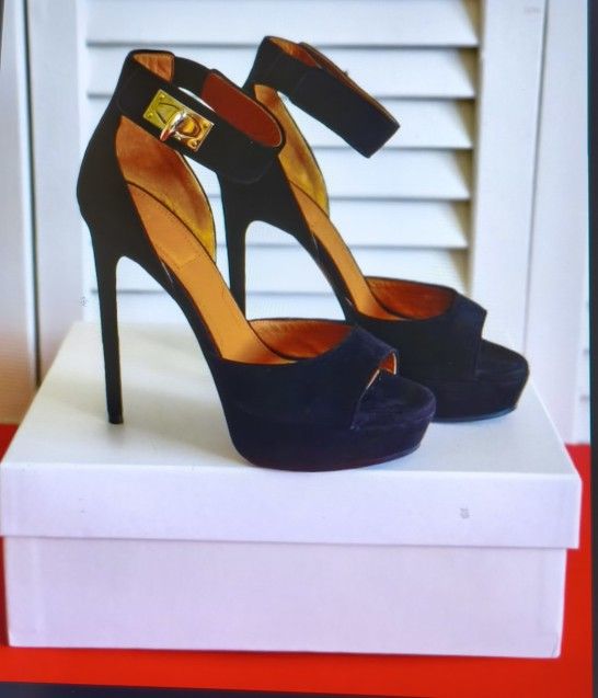 GIVENCHY Paris Women's Ankle Strap Platform Stiletto Heels Suede Shoes, Size 7.5 , Black