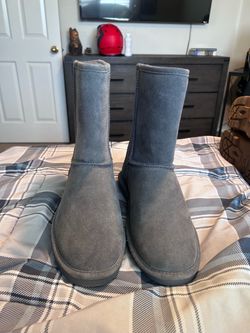 Bearpaw Uggs size 9