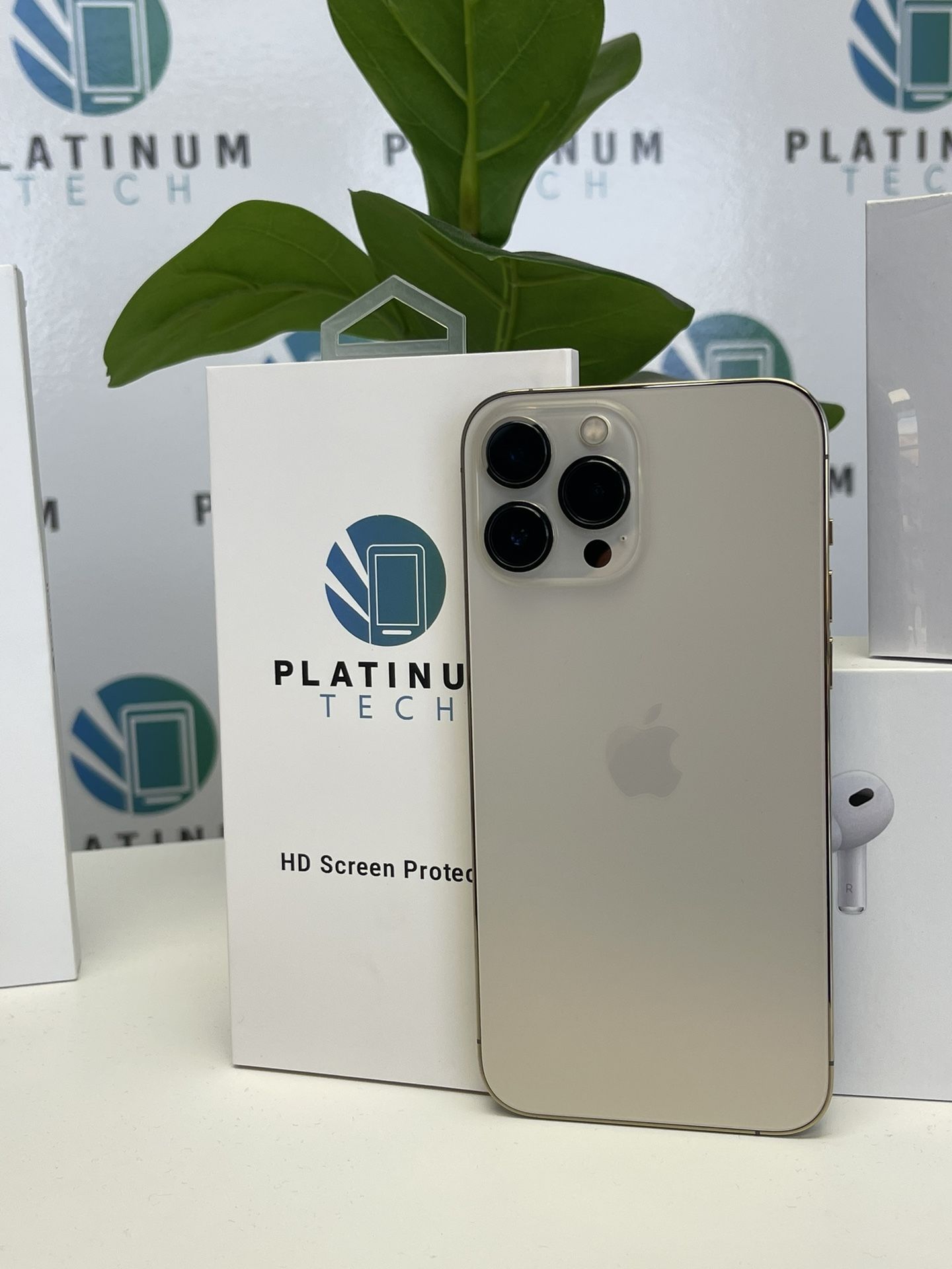 iPhone 13 Pro Max ATT OR CRICKET 🦗 ONLY!!! 256Gb Like New $520