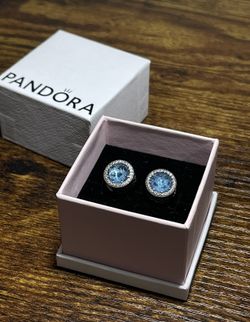Pandora Sparkling Dark Blue Charm