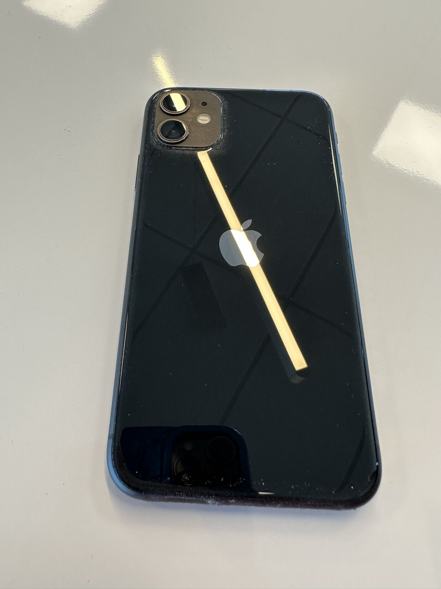 Apple iPhone 11 128Gb UNLOCKED