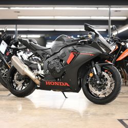 2017 HONDA CBR1000RR