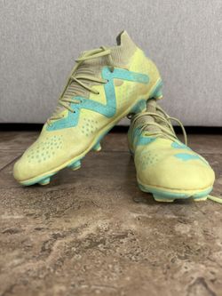 Puma Soccer Shoes 5.5