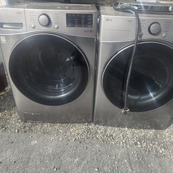 Lg Washer And Dryer Set 6months old thin q washer 5.5cu  dryer 9cu