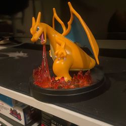 Charizard Card Statue Holder