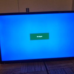 Seiki 32" TV and Wall Mount