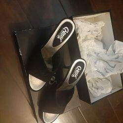 Heels size 7