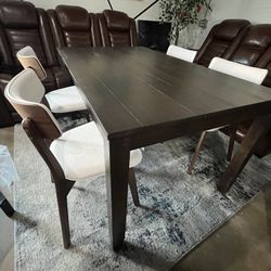 New Beautyful 5pc Dinning Table Set By Ashley’s Furniture ⭐️ Only $39 To Finance ⭐️ Shop Now Pay Later⭐️