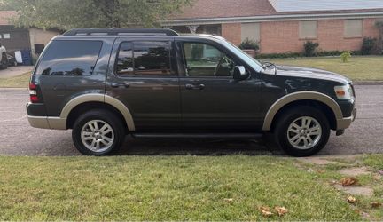 2010 Ford Explorer