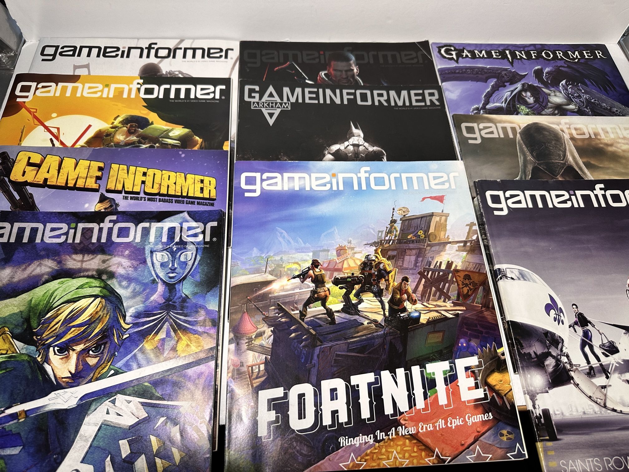 2011 2014 Gamestop Game Informer 10 magazines 216 217 218 219 221 222 252-256