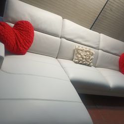 SECTIONAL GENUINE LEATHER WHITE COLOR.. DELIVERY SERVICE AVAILABLE 🚚⚡🚚