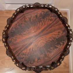 Beautiful Antique Piecrust Table
