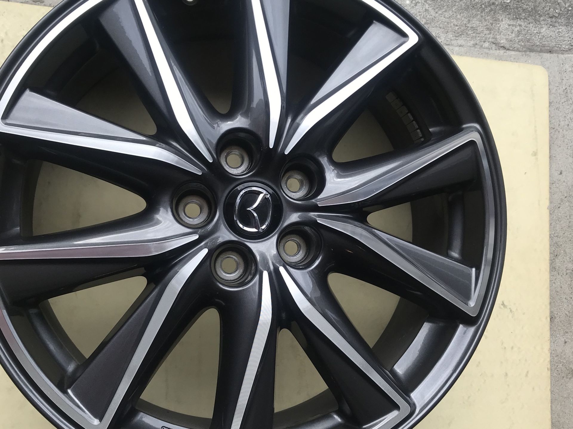 2016-2018 Mazda CX-5 19 Inch Gun Metal Rims -Pristine Condition