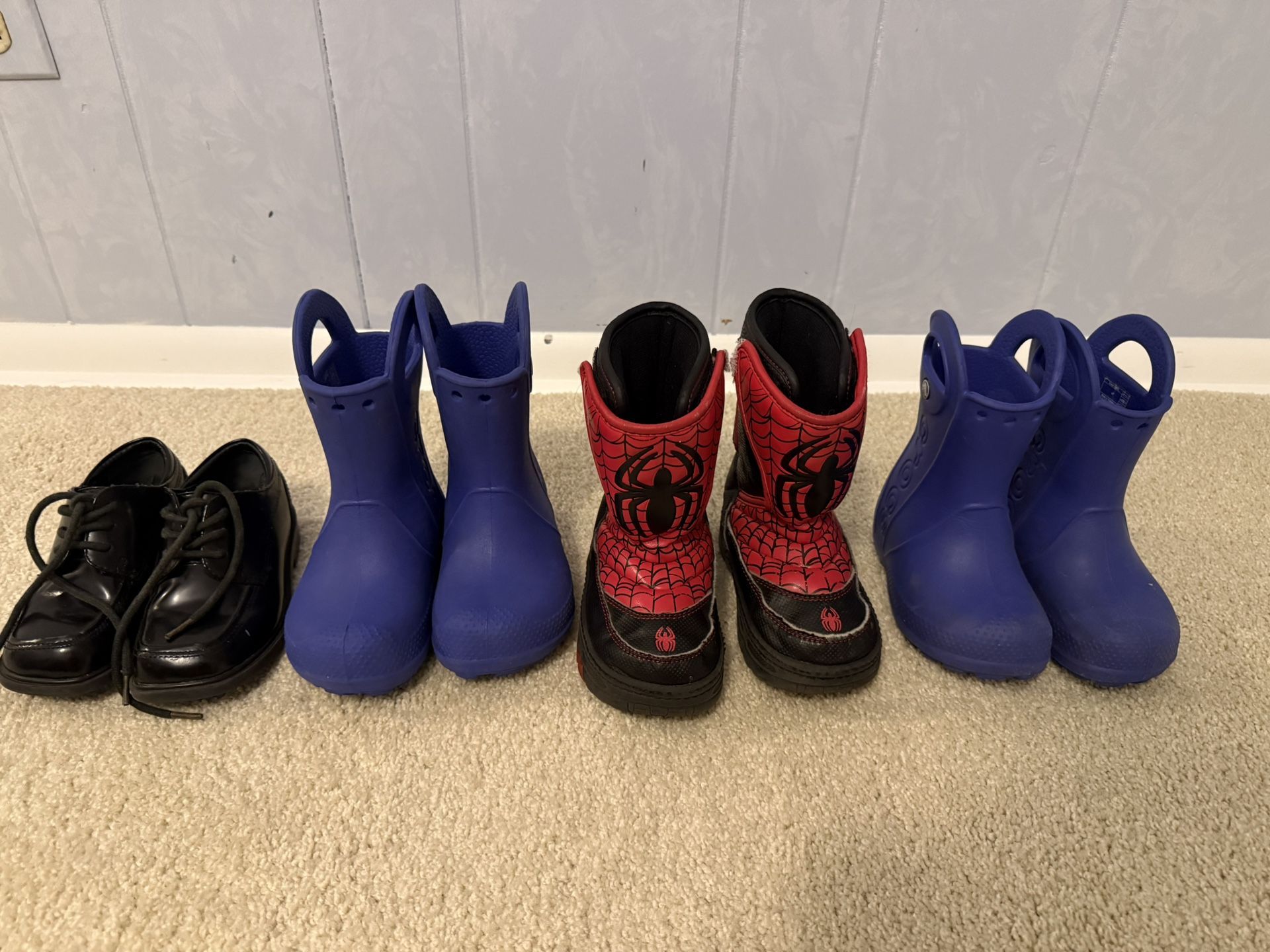 Size 7/8 little kid boots and dress shoes