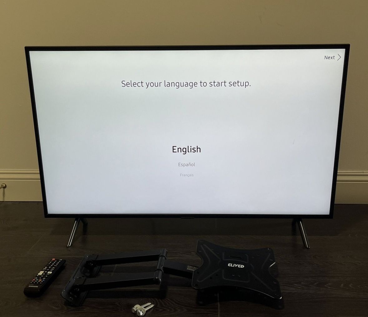 43” Samsung Flat Screen Tv