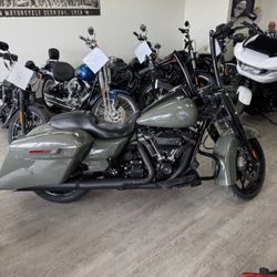 2021 HARLEY-DAVIDSON FLHRXS ROAD KING SPECIAL 