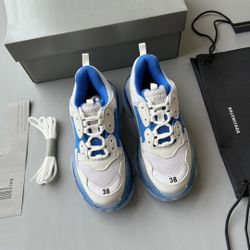 Balenciaga Tiple S Sneaers