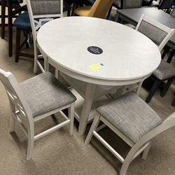 Rustic Fresh Style Dinette Set!