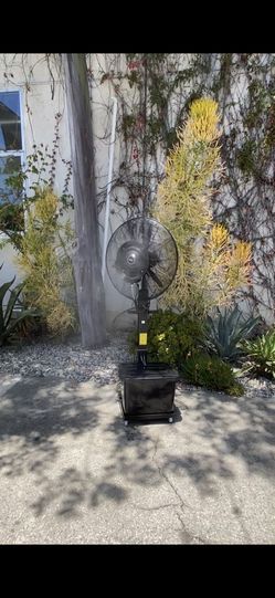 Portable Misting Fan