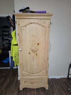 Armoire