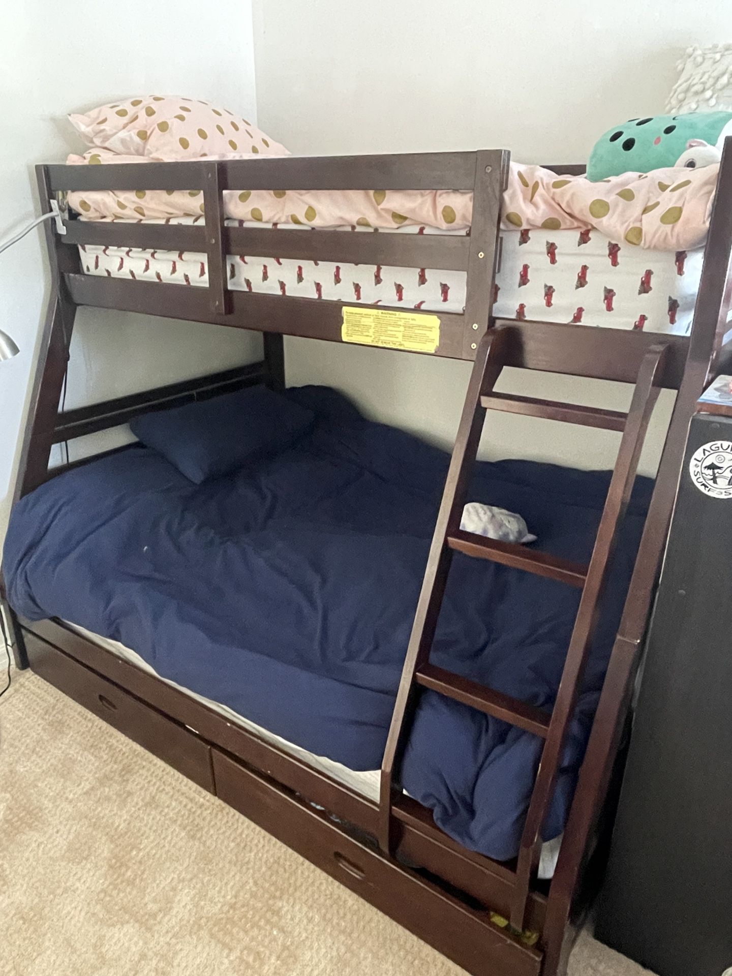 Bunk Bed Twin /Full INCLUDING both Mattresses