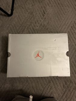 Air Jordan 13 Playoffs    Size 10