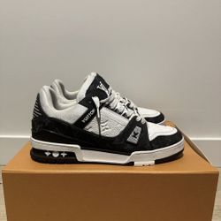 Louis Vuitton Black & White Trainers