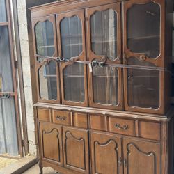 Bitrina- China Cabinet 