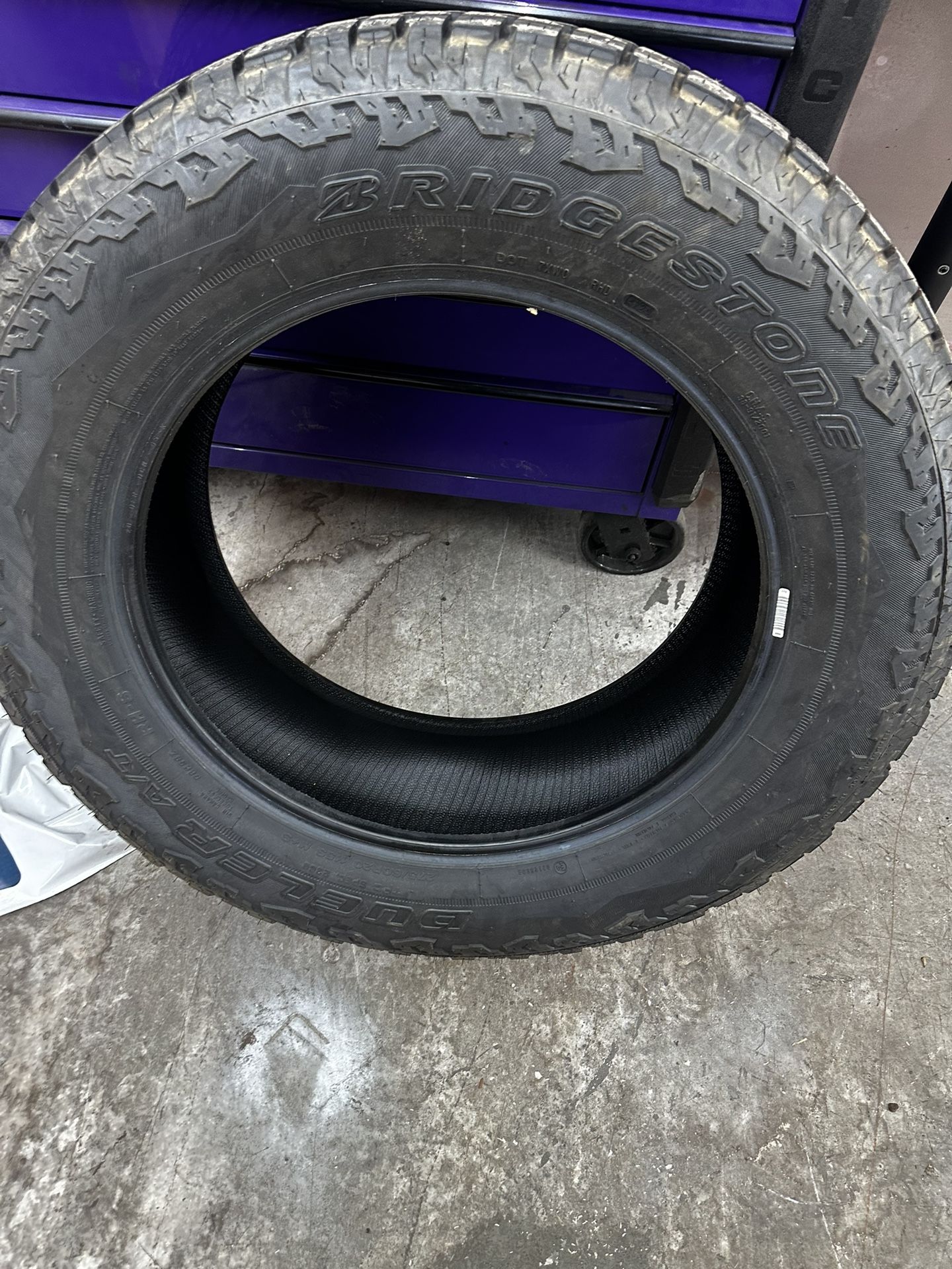 Bridgestone 275/60R20