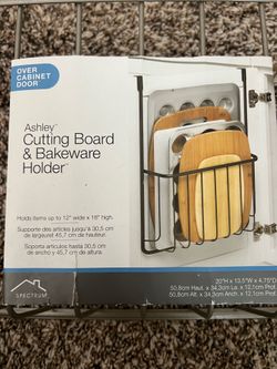 Cutting boards hanger on cabinet doors