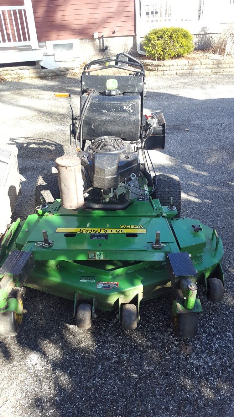 John Deere WH52A