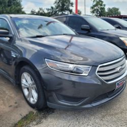 2015 Ford Taurus