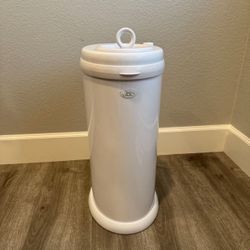 Ubbi Diaper Pail 