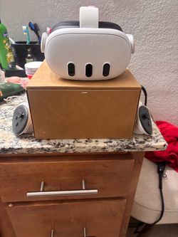 Meta Quest 3 VR Headset with Controllers