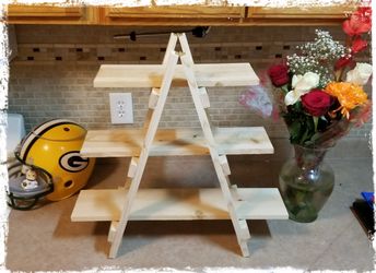 2 Wood Cupcake Stands