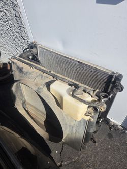 2003-2009 Toyota 4Runner Radiator V8 Or V6 