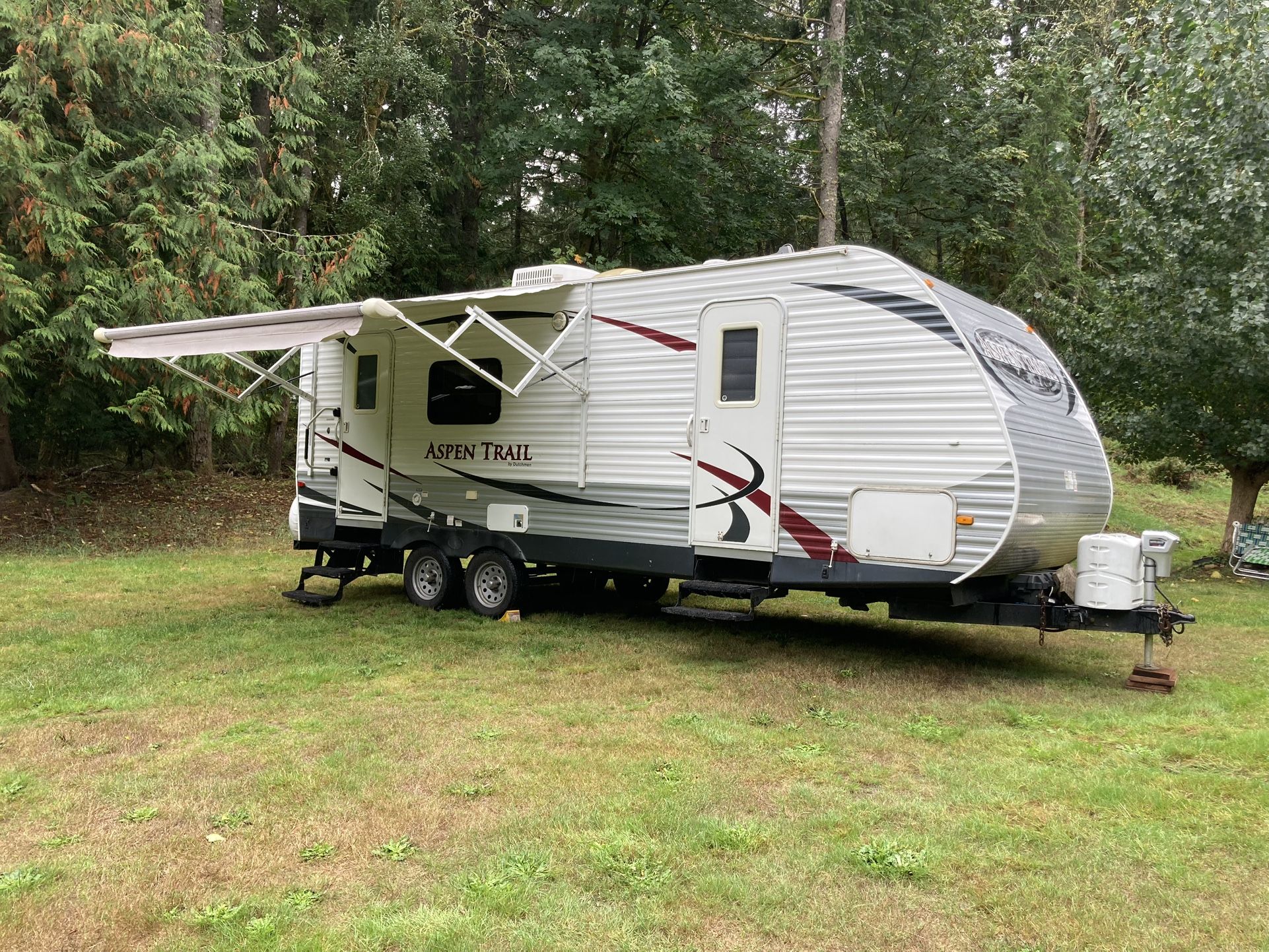24’ Aspen Trail 2013 Travel Trailer