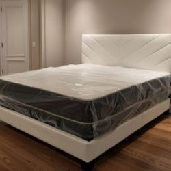 QUEEN Bed Frame And Mattress Cama Queen Nueva 